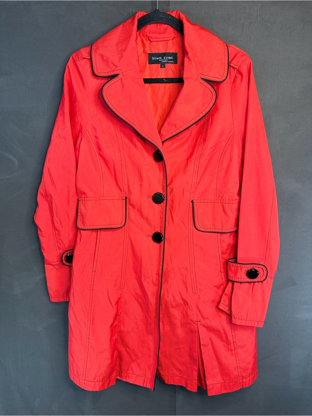 Black Rivet Women's Trench Coat Jacket Size Large Red Great Details